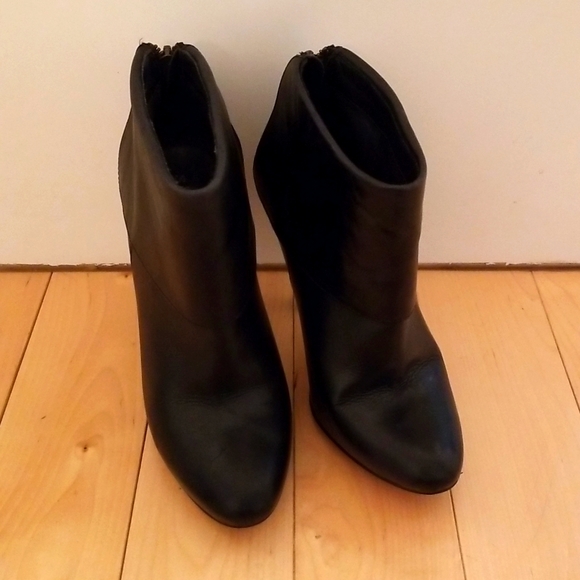 San Marina boots, Size 6 - Picture 2 of 3